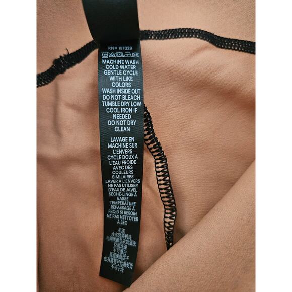 NWT Savage x Fenty Special FX High Waist Legging, Size M - Picture 9 of 12